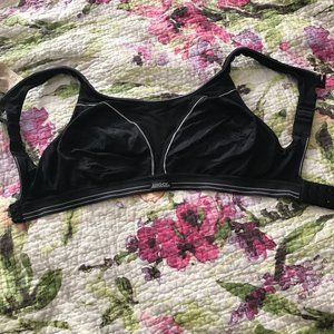 32F Black Shock Absorber Sports Bra